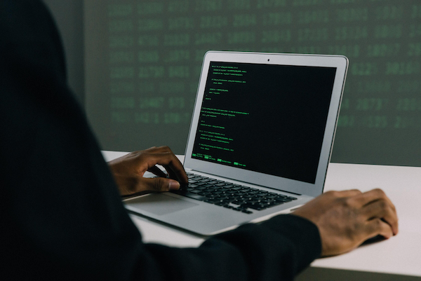 Hydra: The regenerating Mobile Malware Service